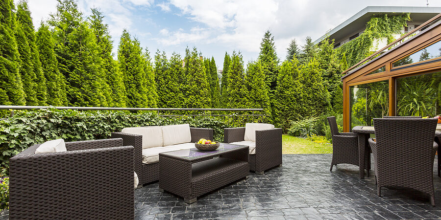 outdoor patio with concrete flooring